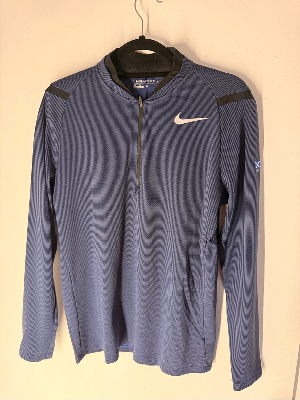 Nike Golf Quarter-Zip Pullover in Blue (M)